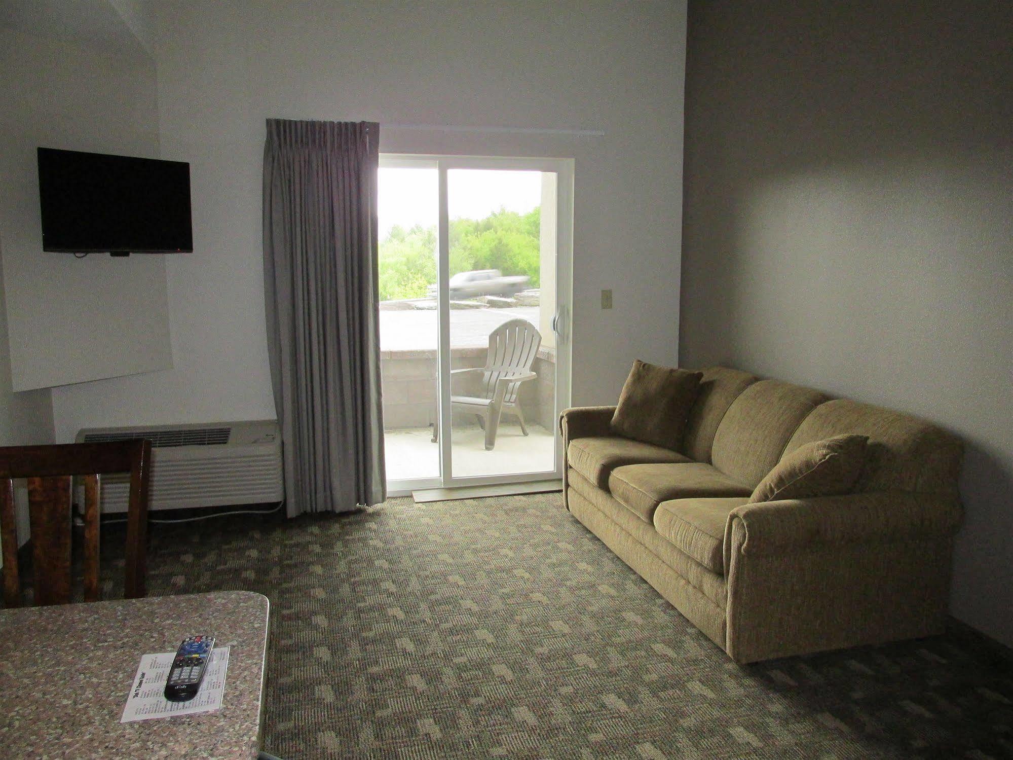 Crystal Springs Inn And Suites Towanda Exterior foto